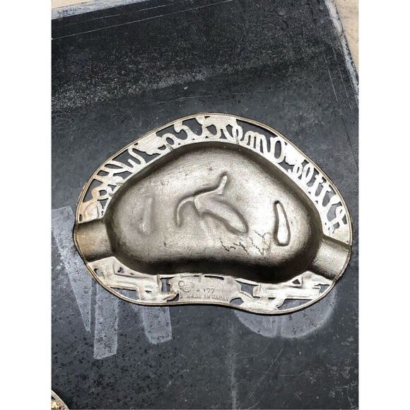 Vintage Little America Wyoming Tin Plate Embossed Ashtray Catch All Americana Ki - Picture 15 of 16